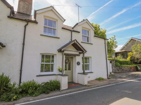 Bryniau Bychain Cottage, Pennal, Gwynedd