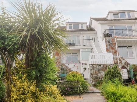 Flat 6, Falmouth