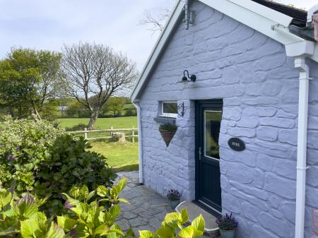The Byre @ Canllefaes, Cardigan, Dyfed