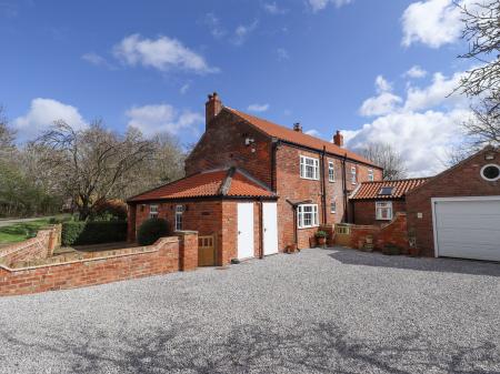 Moon Field Lodge, Epworth
