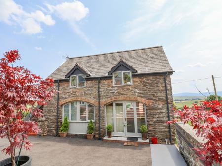 Coach House, Clawdd-newydd, Clwyd