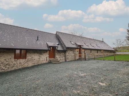 Godre'r Gyrn, Llansilin