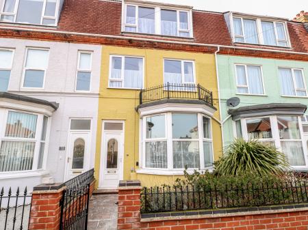 34 North Denes Road, Great Yarmouth