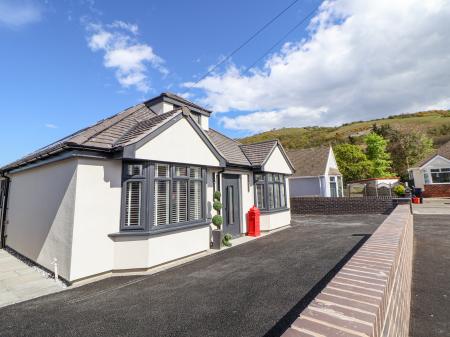 Ty Blodau, Prestatyn