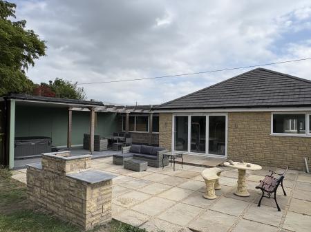 Chillon, Honeybourne