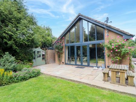 Lawnswood, Brompton-by-Sawdon