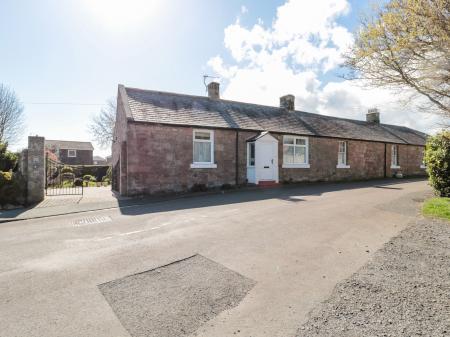 Lyndhurst Cottage, Beadnell, Northumberland