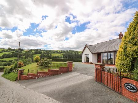 Drainbyrion Farm House, Llanidloes