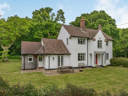 Chasewoods Farm Cottage, Marlborough, Wiltshire