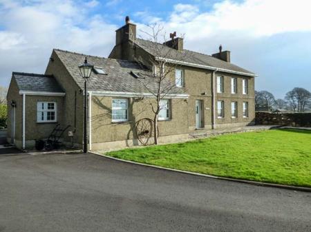 Garreg Wen Isaf Bach, Penygroes