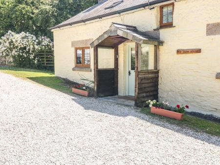 Lower West Curry Farmhouse, Launceston, Cornwall