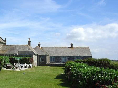 Parc An Castle Cottage, Lizard