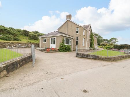 Dinas Farmhouse Annex, Caernarfon