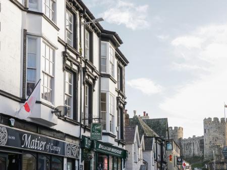 Castle Apartment, Conwy, Gwynedd