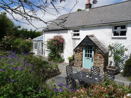 Mays Cottage, St Issey, Cornwall