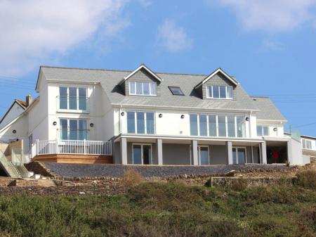 Seagulls Perch, Mawgan Porth