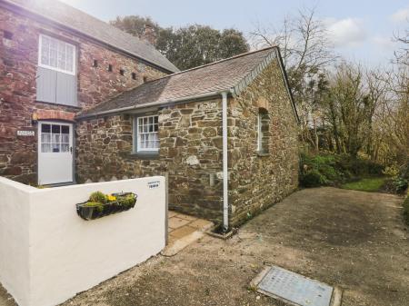 Badger Cottage, Mawgan-in-Meneage, Cornwall