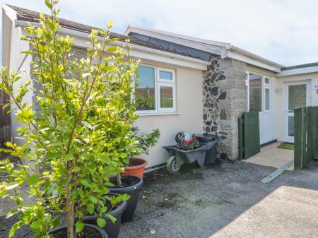 22 Trembel Road, Mullion