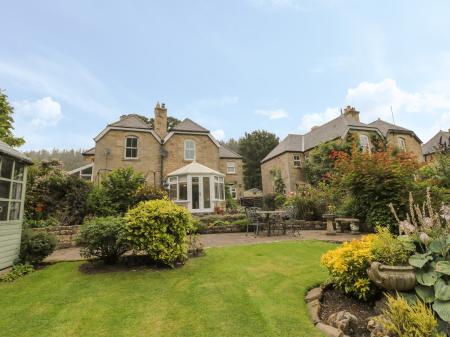 Red Squirrel Cottage, 5 Biddlestone, Rothbury