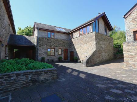 Courtyard Cottage, Dartmouth, Devon