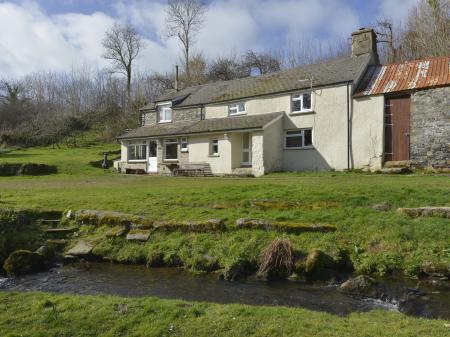 East Cleave, Bridestowe