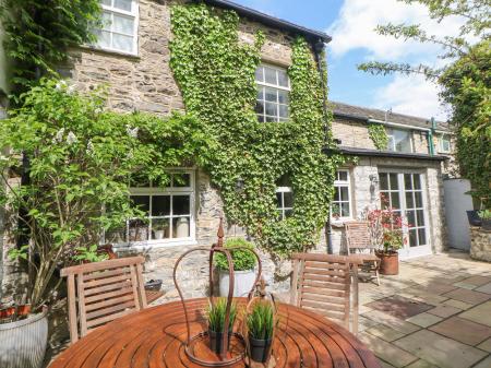 Chandler House, Castleton, Derbyshire