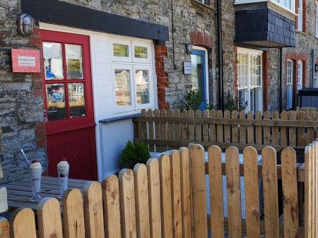Beach Hut, Trebarwith Strand