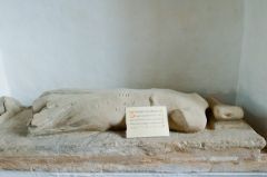 Sir Robert de la Beche effigy