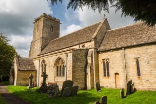 Ashton Keynes, Holy Cross Church