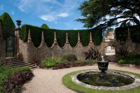 Athelhampton House, Corona garden