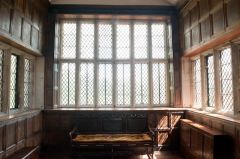 Baddesley Clinton, Hall windows