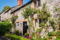 Pretty cottages off King Street