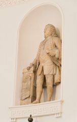 Bath, Beau Nash statue in the Bath Pump Room