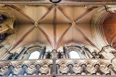 Choir vaulting and clerestory