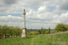 Somerby Monument, Bigby Hill (c) Gary Brothwell