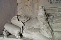 Black Bourton, St Mary's Church, Effigy of Eleanor Hungerford