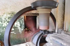 The pit wheel in operation