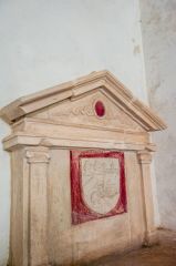 Elias Holcombe memorial, 1585
