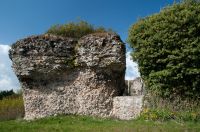 Bungay Castle, Ruined walls 2