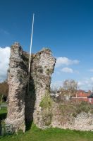 Bungay Castle, Ruined walls