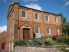 Caistor Methodist church (c) Ian S