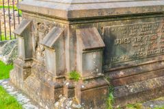 James III and Queen Margaret memorial