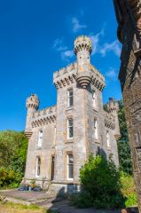 Castle Lodge, Castle Lodge through the gates!