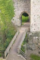 Defenses in the Upper Ward