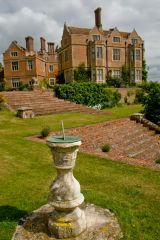A sundial and the Jacobean house