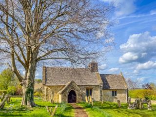 Clapton-on-the-Hill, St James Church