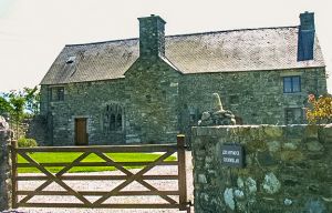 Cochwillan Old Hall