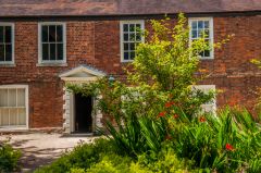 The Georgian garden frontage