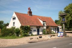 The Blue Bell (c) Richard Croft