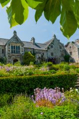 Cotehele, Formal terrace garden